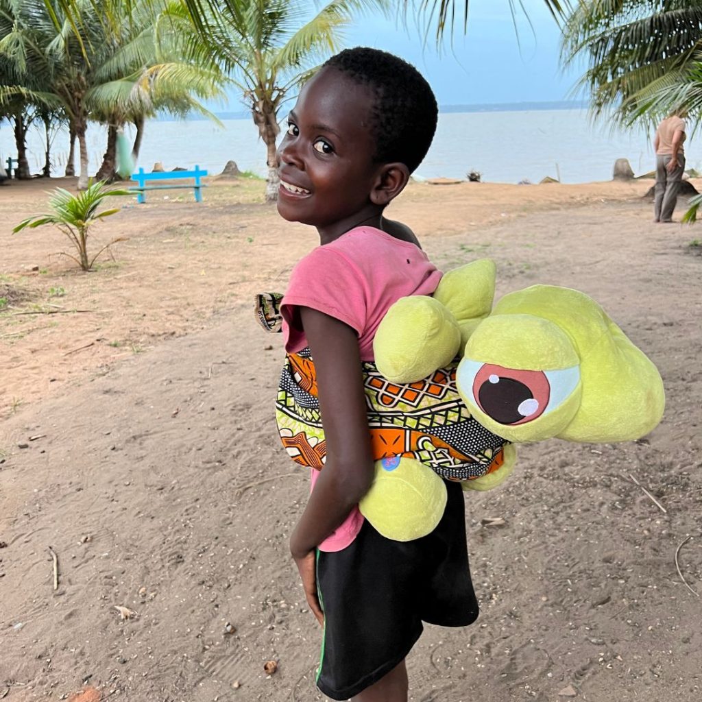 Donación juguetes SOS Malawi